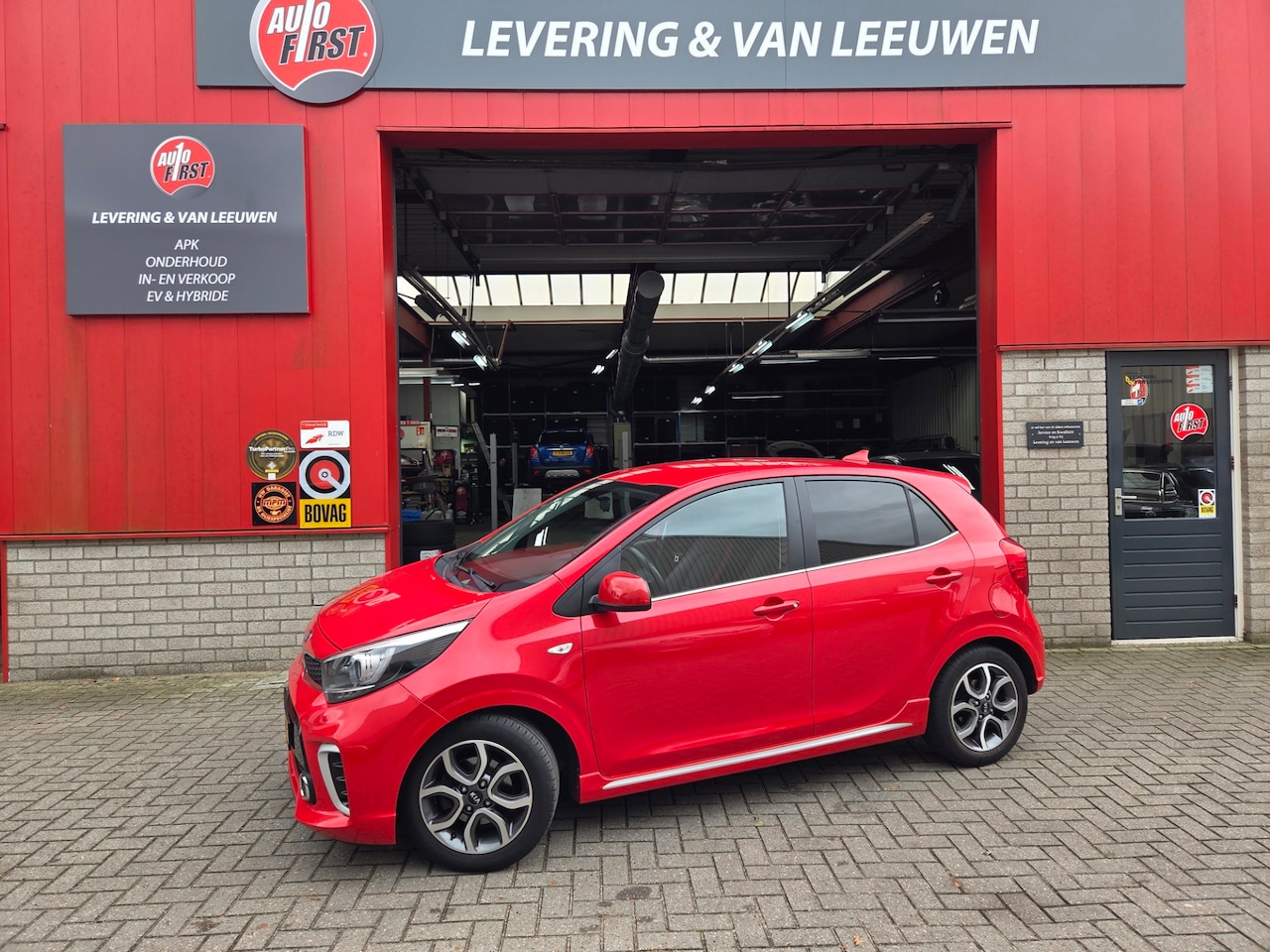 Kia Picanto - 1.0 MPi GT-Line Edition Lederen bekleding/ Navigatie/ LM velgen/ Rijklaarprijs! - AutoWereld.nl