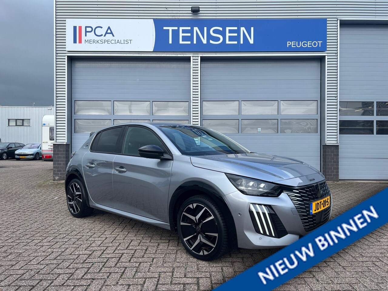 Peugeot 208 - Hybrid 145 e-DCS6 GT | Half leer | Navigatie | Adaptieve Cruise control | 360 Camera| Keyl - AutoWereld.nl