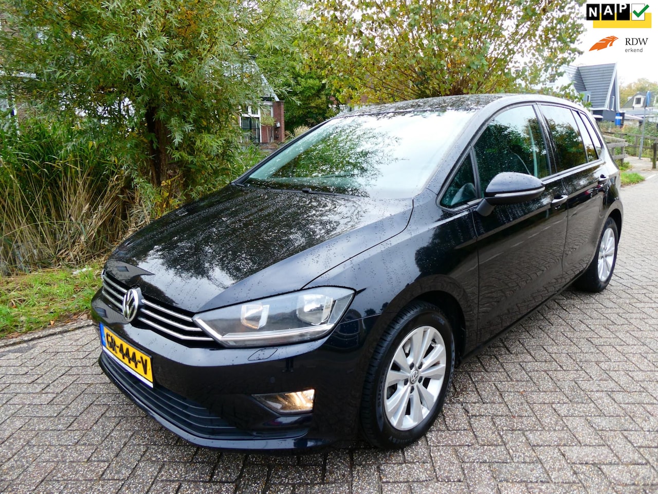 Volkswagen Golf Sportsvan - 1.2 TSI Highline 110pk Clima Navi Trekhaak 1300kg. - AutoWereld.nl