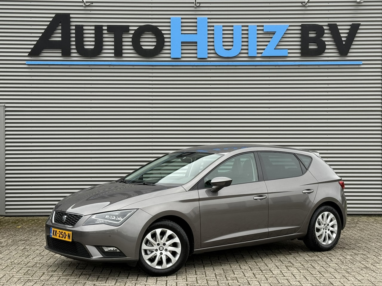 SEAT Leon - 1.0 EcoTSI Style Connect Navigatie Camera - AutoWereld.nl
