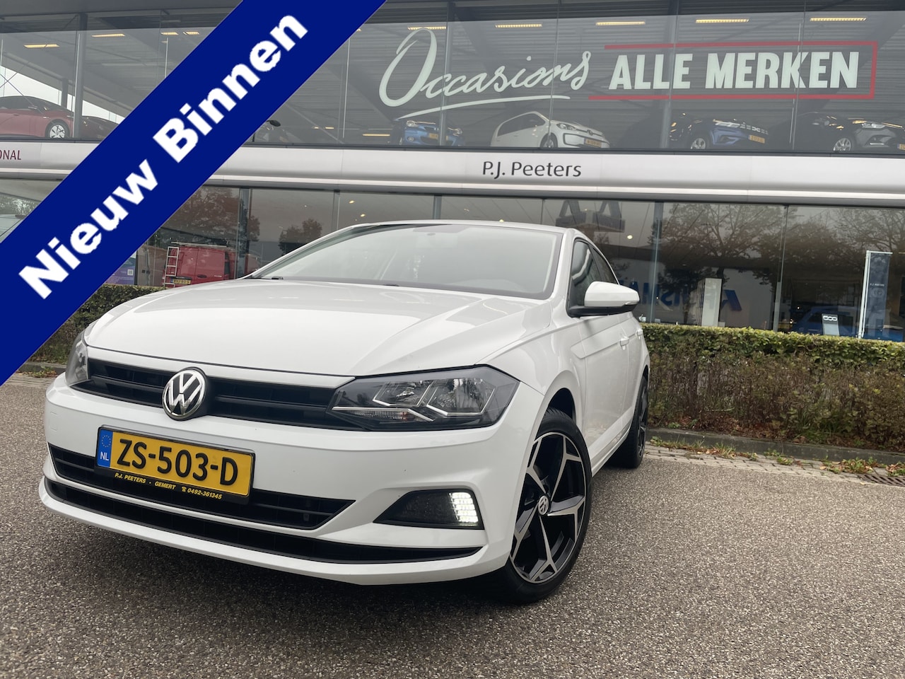 Volkswagen Polo - 1.0 TSI Comfortline Business Airco - Cruise control - Bluetooth - Mistlampen voor  - Navig - AutoWereld.nl
