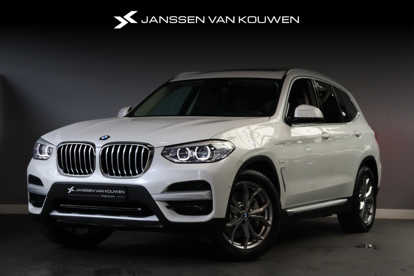 BMW X3 - xDrive30e Executive xLine Panoramadak Head-Up Stoel-Stuurverwarming - AutoWereld.nl