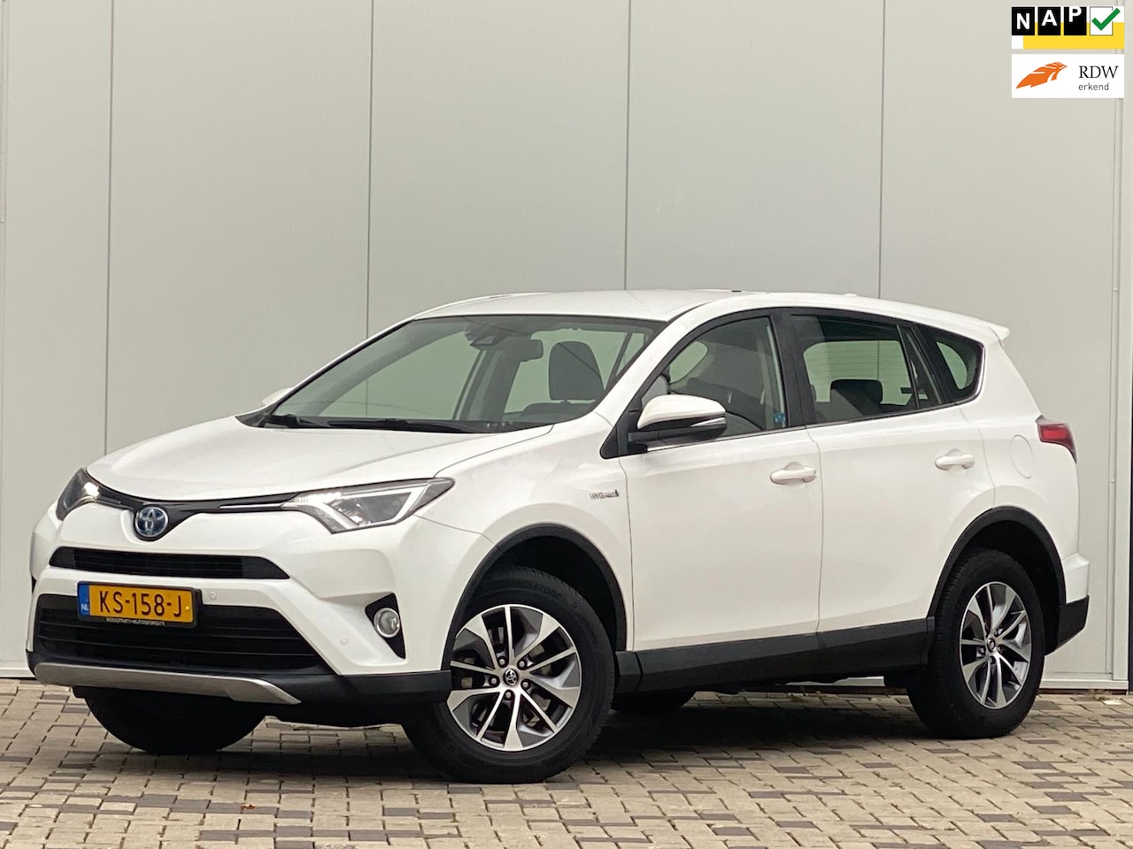 Toyota RAV4 - 2.5 Hybrid AWD Dynamic AUTOMAAT NAVI CAMERA - AutoWereld.nl