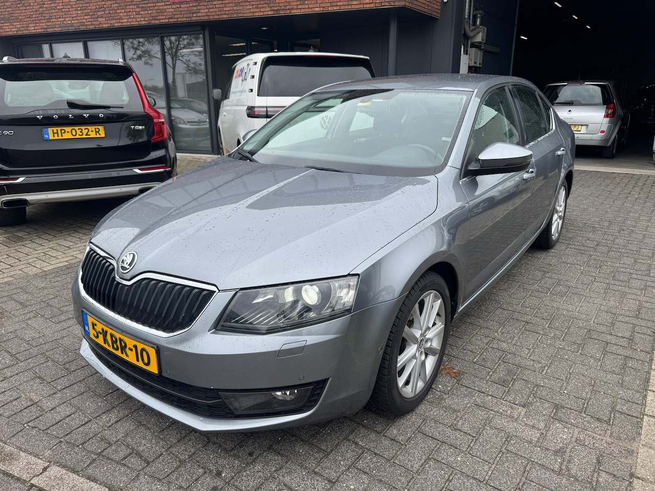 Skoda Octavia - 1.2 TSI Elegance Businessline XENON LED NAVI PDC KEYLESS ORIG NL NAP - AutoWereld.nl
