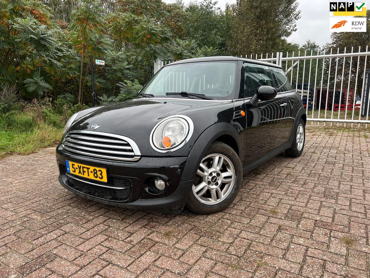 MINI Cooper - Mini 1.6 D Euro5 NieuweAPK - AutoWereld.nl