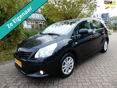 Toyota Verso - 1.8 VVT-i 147pk 7-Persoons Clima Cruise Panorama PDC Historie