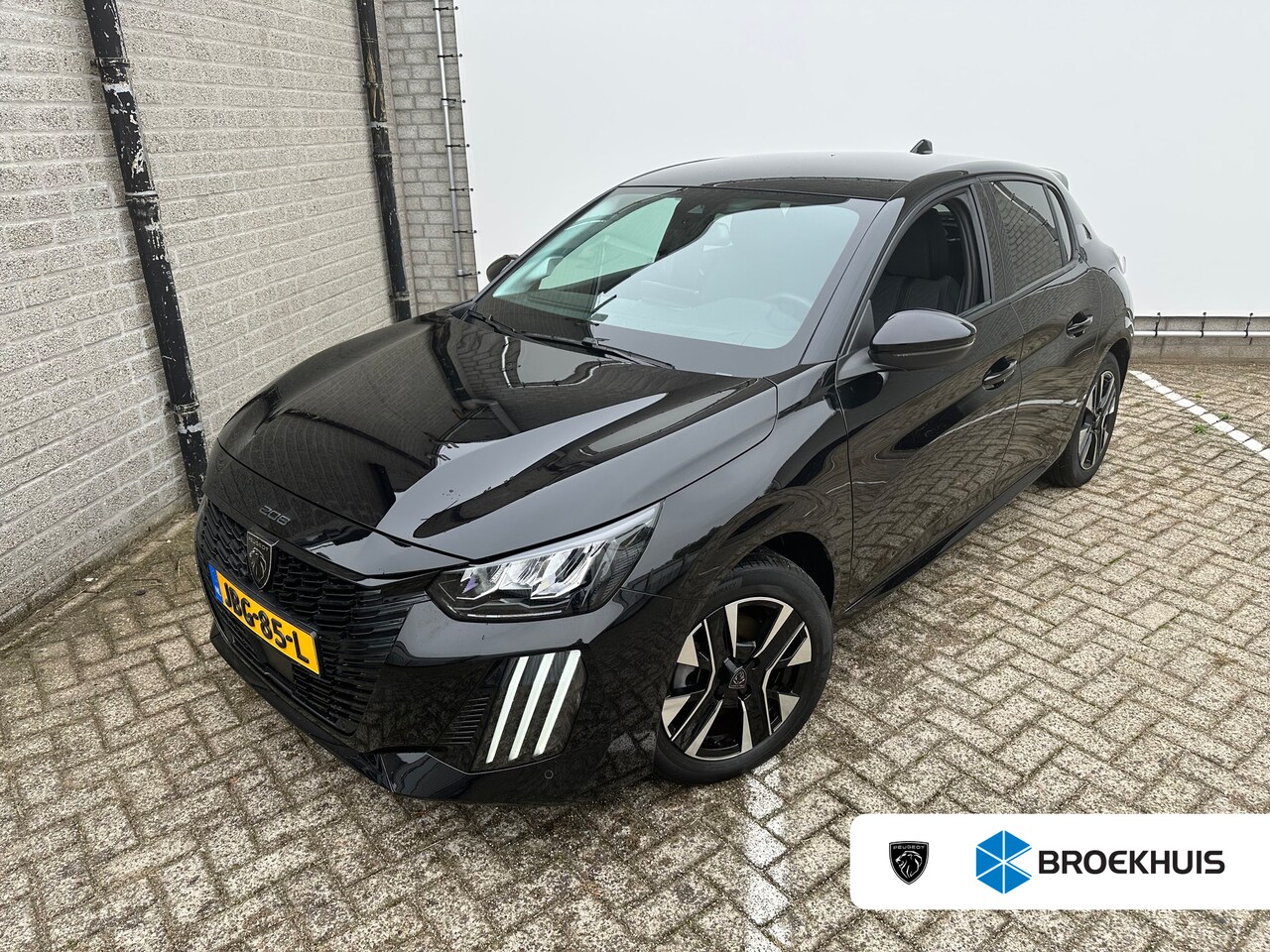 Peugeot 208 - Hybrid 100 e-DCS6 Allure | Achterbank in delen neerklapbaar | Achteruitrijcamera | Apple C - AutoWereld.nl