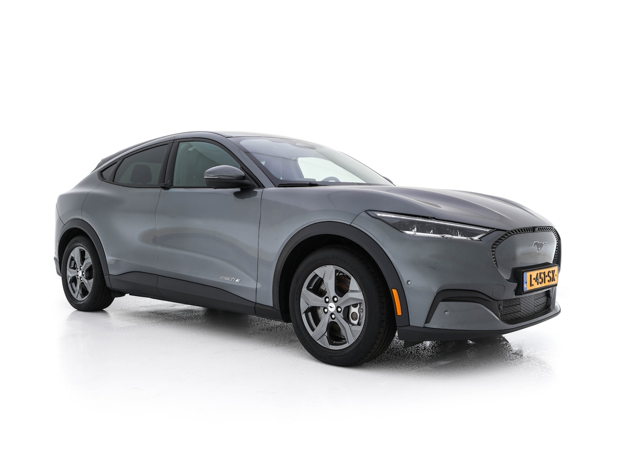 Ford Mustang Mach-E - RWD 75 kWh [ 3-Fase ] {SOH-94%} (INCL-BTW) *PANO | LUXURY-LEATHER | ADAPTIVE-CRUISE | BANG - AutoWereld.nl