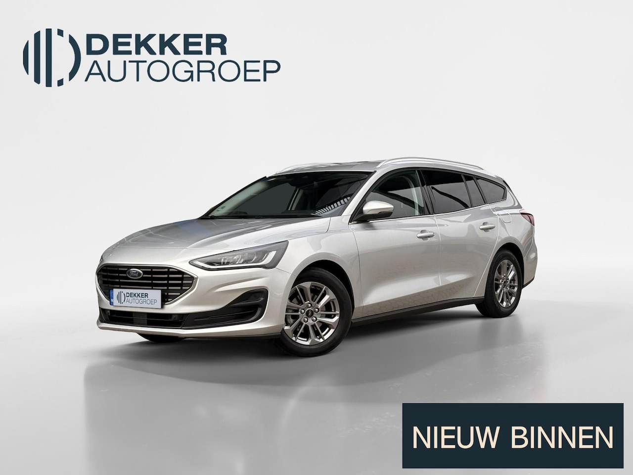 Ford Focus Wagon - 1.0 EcoBoost Hybrid Titanium I WINTER PACK I CRUISE CONTROL I PARKEERSENSOREN VOOR & ACHTE - AutoWereld.nl