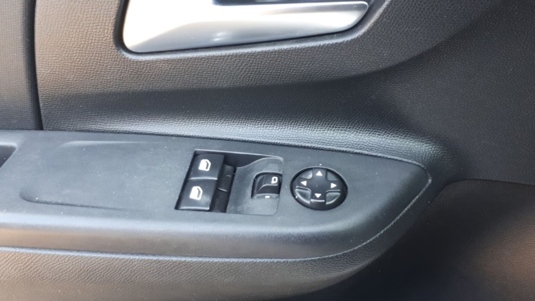 Opel Corsa - 1.2 Edition RADIO/AIRCO/NAVI/CRUISE/ELEC.SPIEGELS+RAMEN VOOR