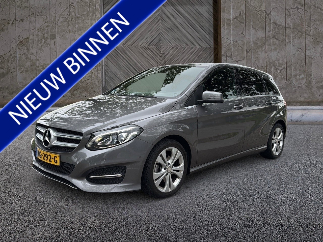 Mercedes-Benz B-klasse - 180 Ambition 180 Ambition, led, urban, sfeerverlichting - AutoWereld.nl