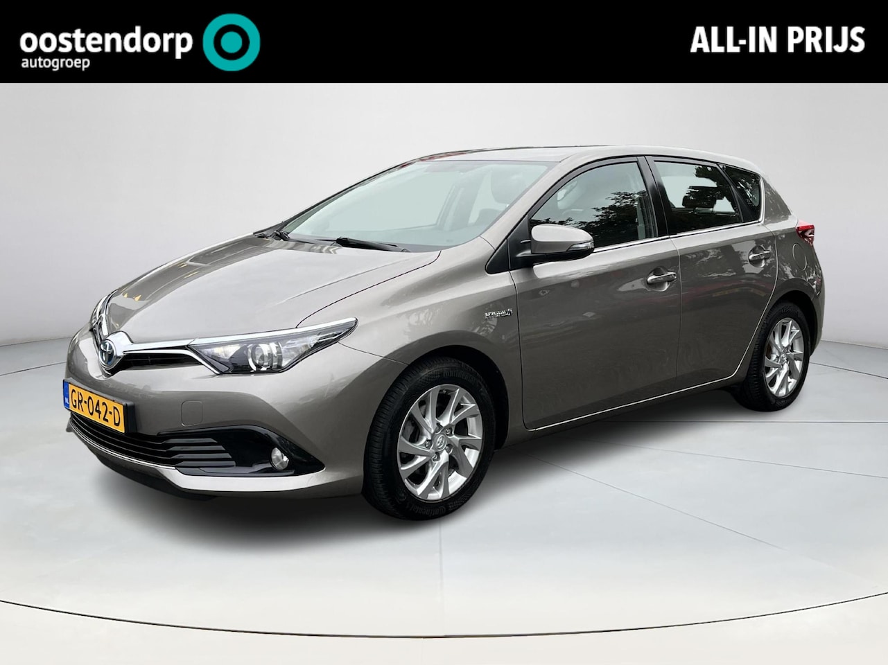 Toyota Auris - 1.8 Hybrid Aspiration | Trekhaak | Navigatie | Parkeercamera | Bluetooth | - AutoWereld.nl