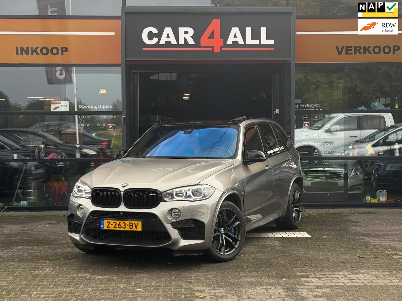 BMW X5 - M 576PK /PANODAK/CARBON/MASSAGE/VERKOELING/MEMORY/BOMVOL/ROODLEER - AutoWereld.nl