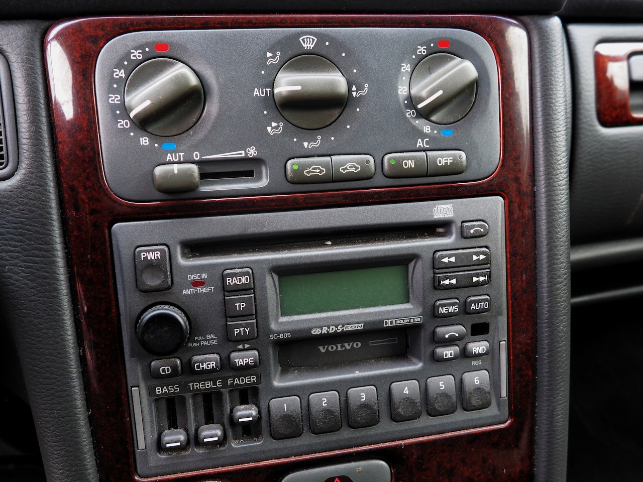 Volvo V70 - 2.4 170pk Comfort Europa EXPORT!