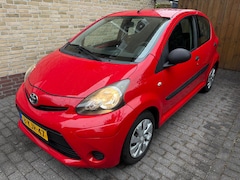 Toyota Aygo - 1.0 VVT-i Comfort Mooie en technisch goede Toyota Aygo met lage km stand
