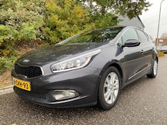 Kia Cee'd - 1.6 GDI Super Pack, BJ`2013, Trekhaak, Climate control, Camera