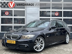 BMW 3-serie Touring - 318i Corporate Lease M Sport Edition | Navigatie | LM Velgen 18" | Elektrisch Glazen Panor