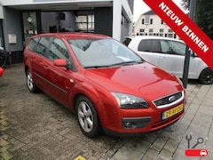 Ford Focus Wagon - 1.6-16V Futura