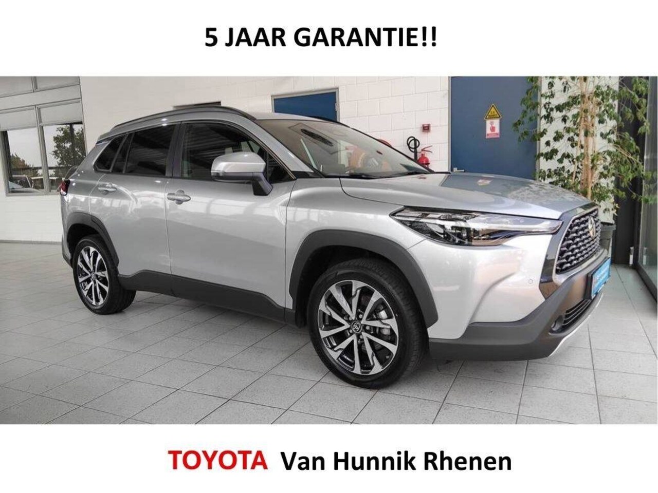 Toyota Corolla Cross - 1.8 Style | Parksens voor en achter | Stoel en stuur verw | Dode - AutoWereld.nl