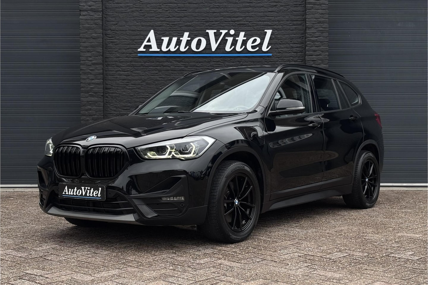 BMW X1 - xDrive25e | Elektrische Klep | PDC V + A | LED | Apple Carplay | DAB - AutoWereld.nl