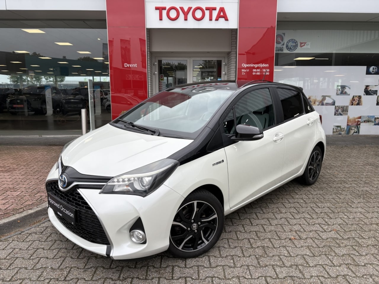 Toyota Yaris - 1.5 Hybrid Dynamic Bi-tone | All season | Stoelverwarming | - AutoWereld.nl