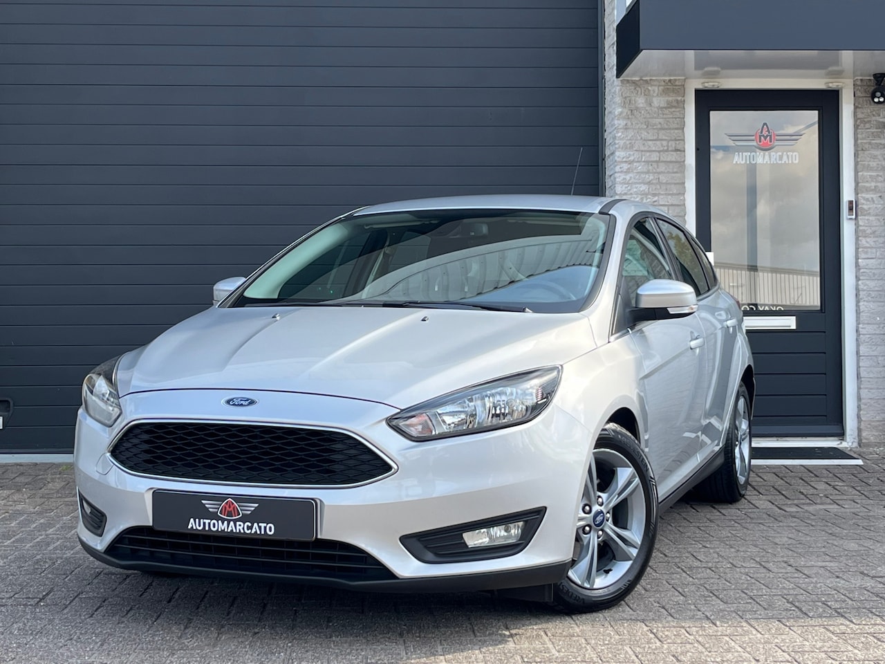 Ford Focus - 1.0 Titanium | Navi | Park Assist | Clima | 17” Sportwielen | Cruise | NAP | CPV | Electri - AutoWereld.nl