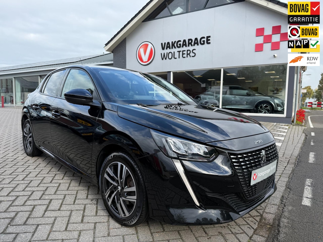 Peugeot 208 - 1.2 PureTech Allure Pack RIJKLAARPRIJS! - AutoWereld.nl