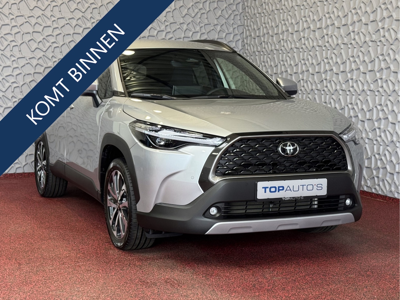Toyota Corolla Cross - HYBRID 140 2025 STYLE STOEL/STUUR VERW. ELEK.KLEP LED KEYLESS CARPLAY NAVI CAMERA ADAP CRU - AutoWereld.nl