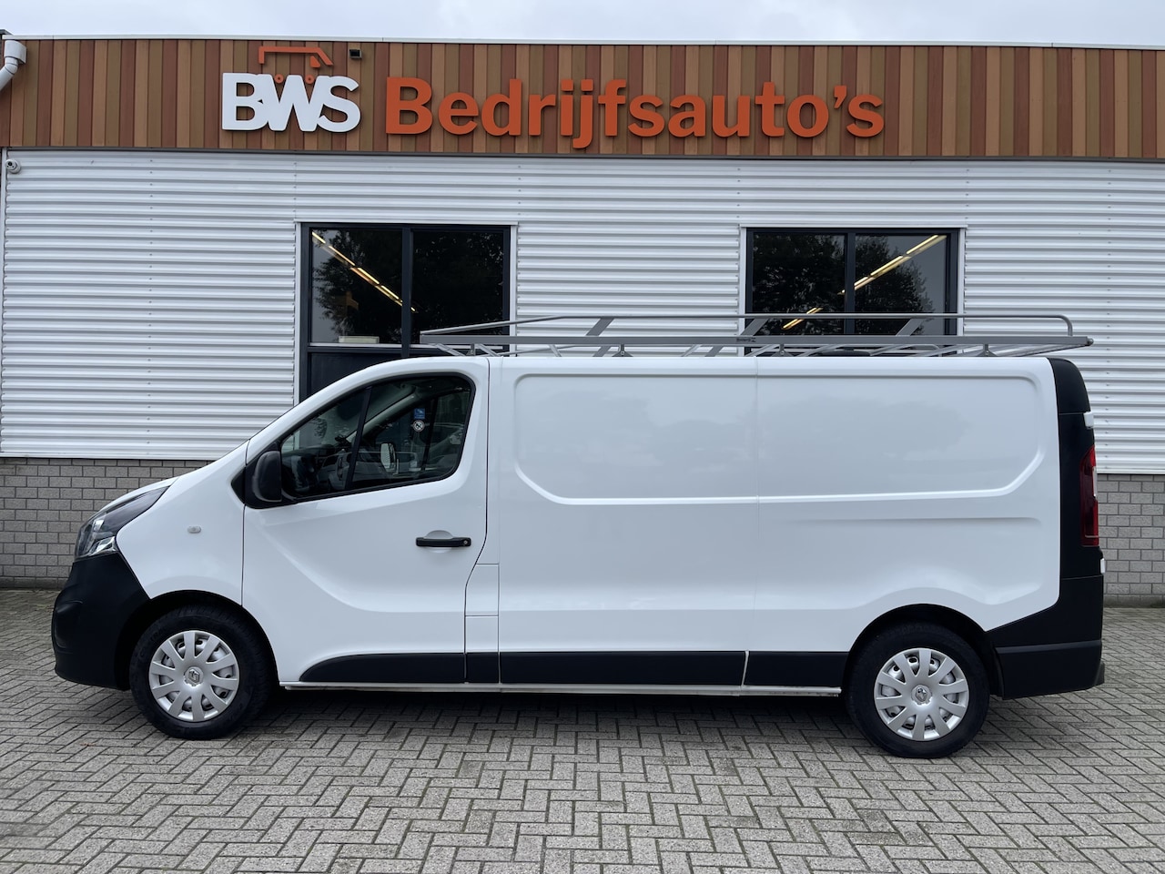 Opel Vivaro - 1.6 CDTI 120pk L2H1 Edition / vaste prijs rijklaar € 11.950 ex btw / euro 6 diesel / lease - AutoWereld.nl