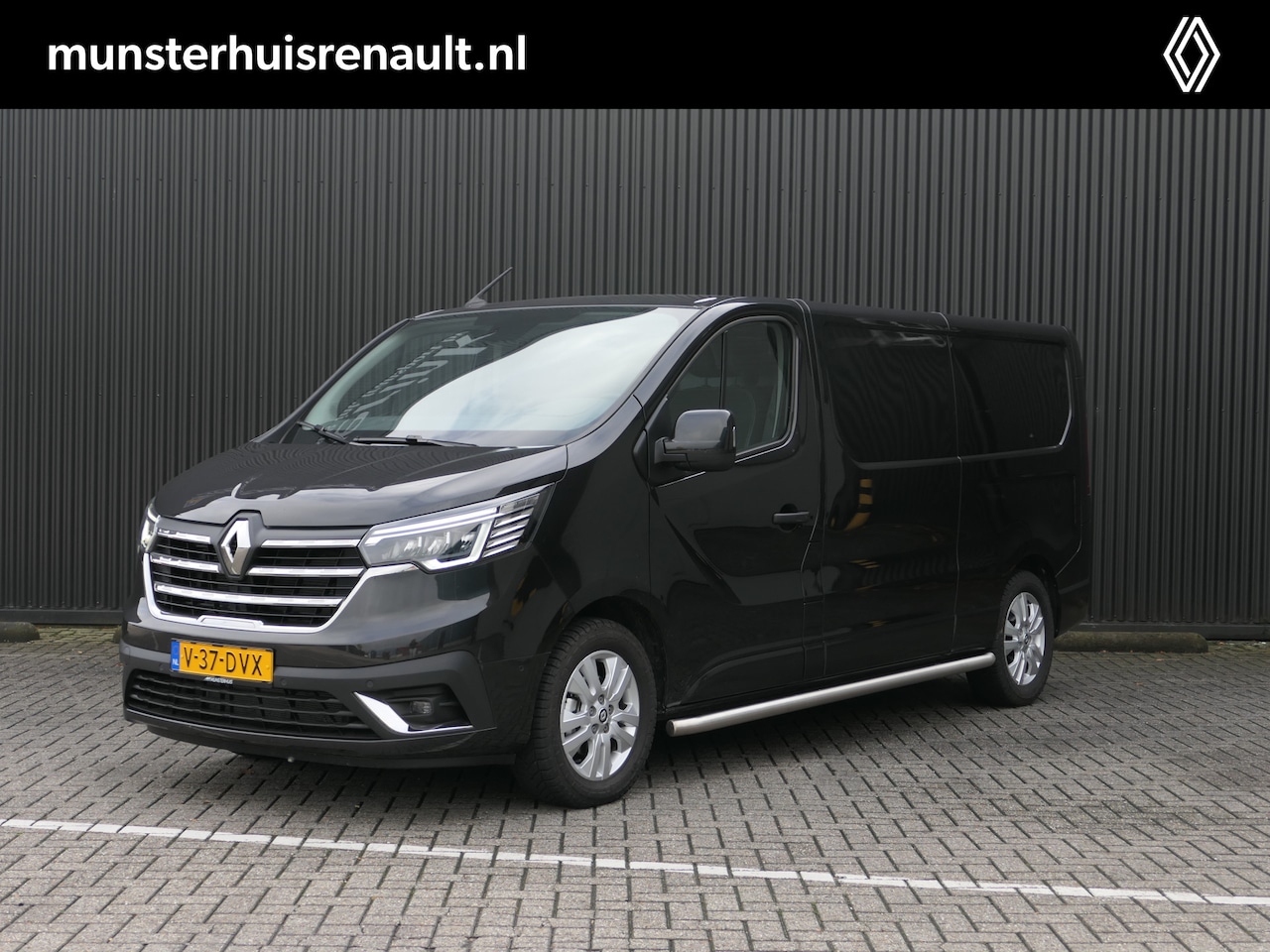 Renault Trafic - 2.0 dCi 150 T30 L2H1 Luxe *AUTOMAAT* - Trekhaak, cruise, sensor v+a, camera - AutoWereld.nl