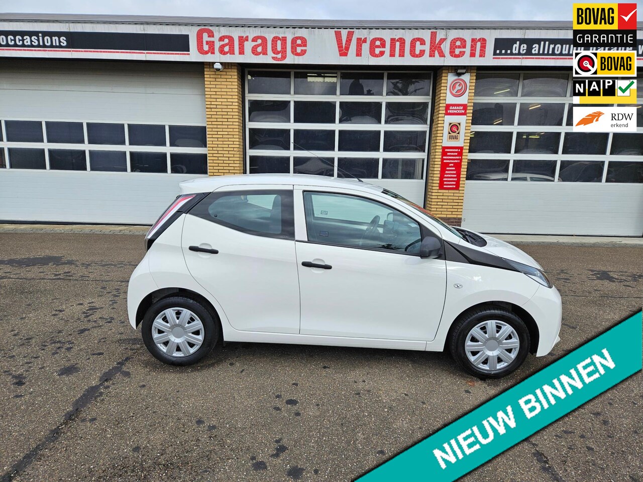 Toyota Aygo - 1.0 VVT-i x-fun Airco Bluetooth 5drs - AutoWereld.nl