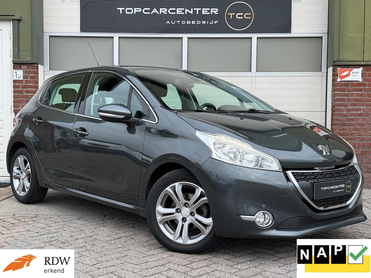Peugeot 208 - 1.6 VTi Allure/AIRCO/AUT/PARKS/NAVI/APK/NAP - AutoWereld.nl