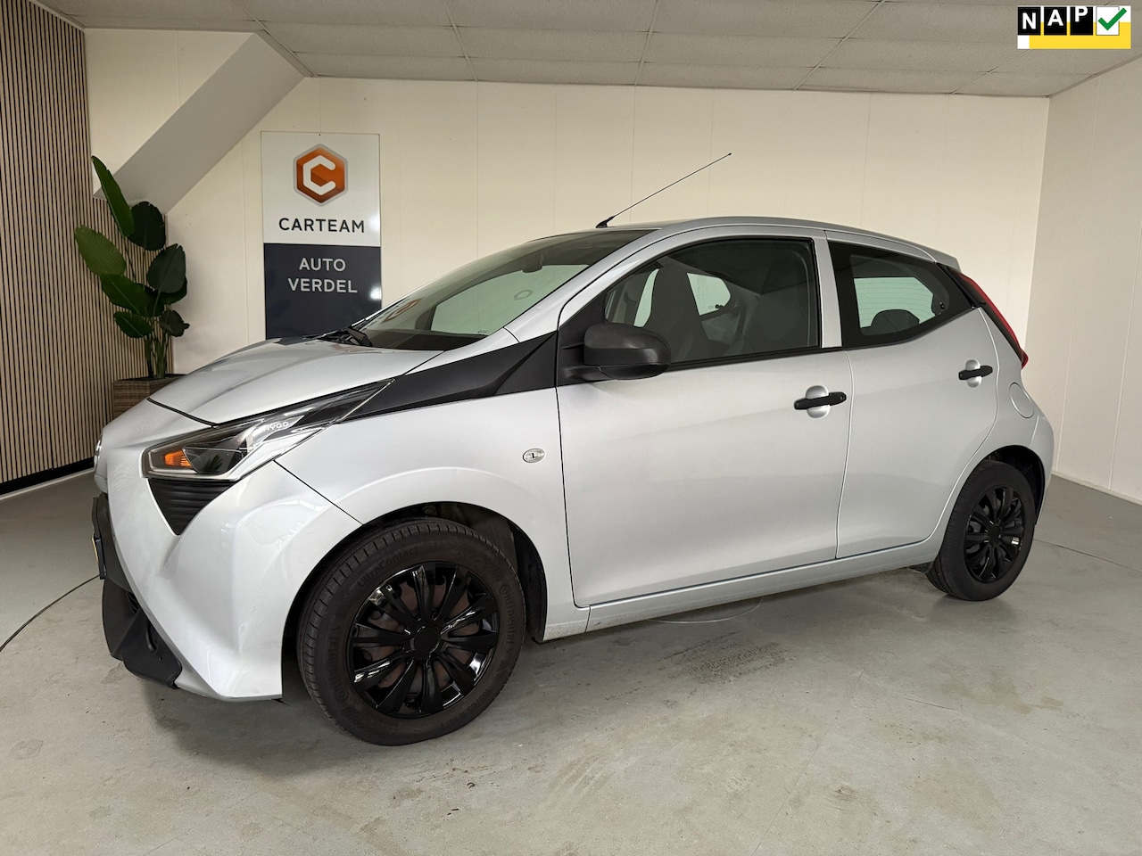 Toyota Aygo - 1.0 VVT-i x-fun Airco, Navigatie - AutoWereld.nl