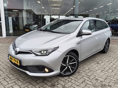 Toyota Auris Touring Sports - 1.8 Hybrid Dynamic | Trekhaak | Cruise Control | Stoelverwarming
