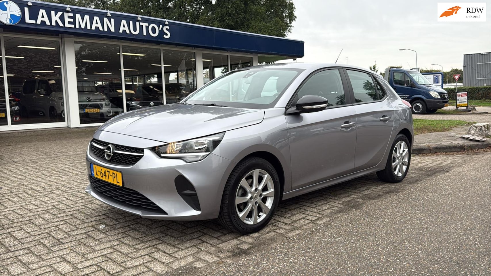 Opel Corsa - 1.2 Edition Blueline Airco Navi Sport Huurkoop Inruil APK garantie - AutoWereld.nl