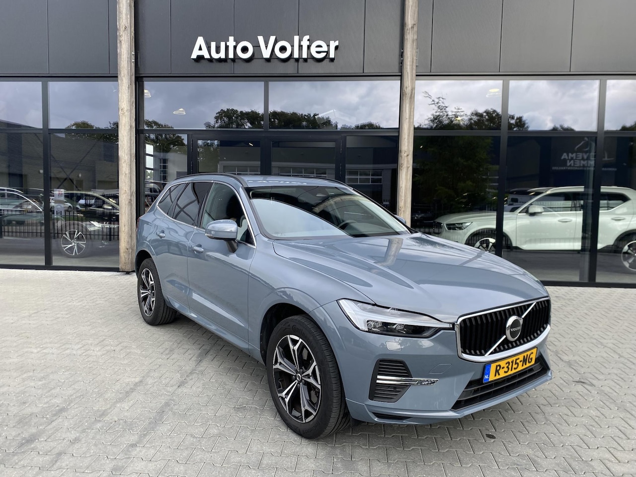 Volvo XC60 - 2.0 B5 Inscription ACC|thk|standkachel|memory - AutoWereld.nl