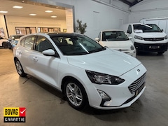 Ford Focus - 1.0 EBH Tr Ed. bns / PANORAMADAK / CAMERA / NAVI / APPLE CARPLAY