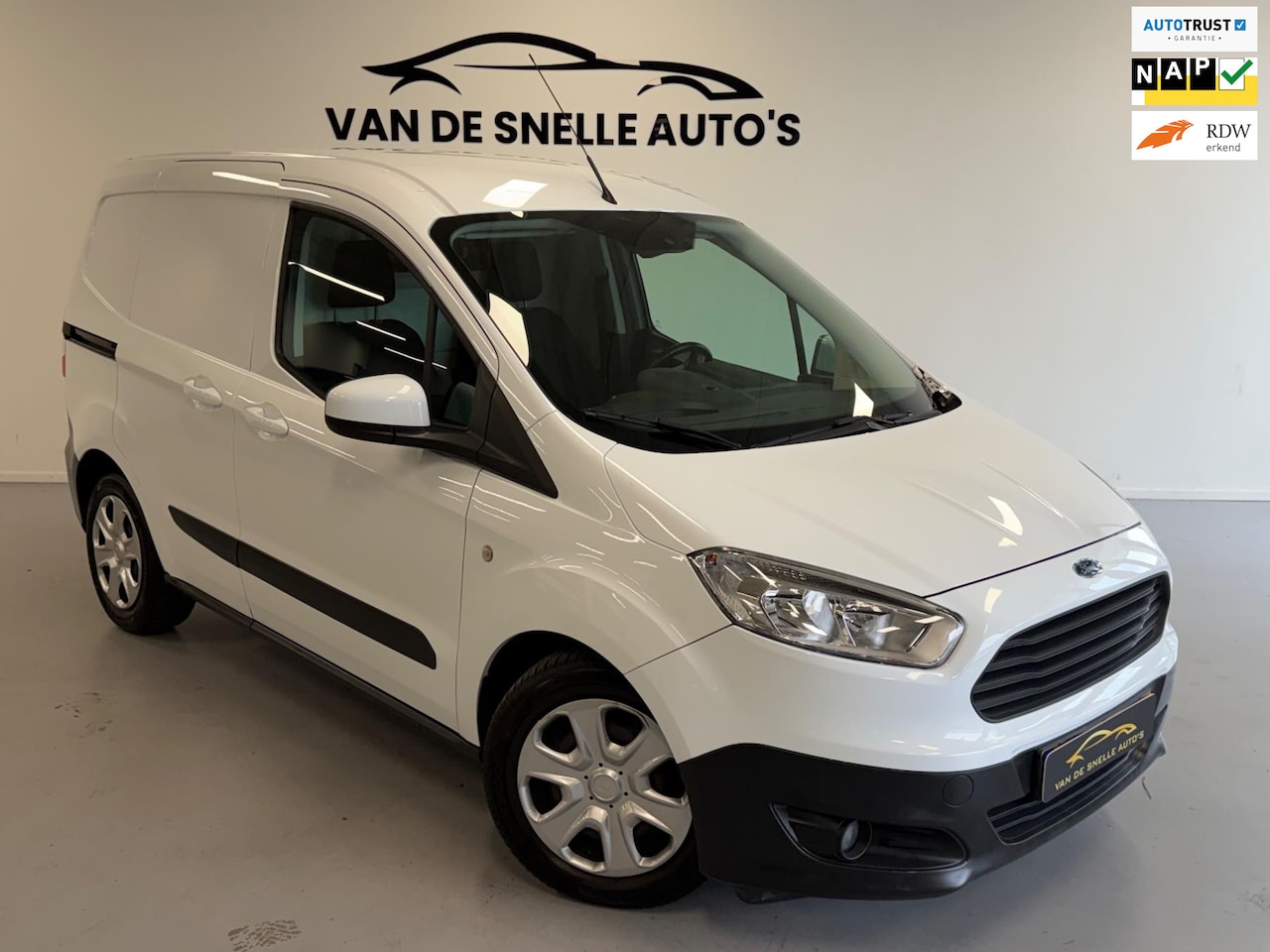 Ford Transit Courier - 1.5 TDCI Trend BTW/CRUISE/CAMERA - AutoWereld.nl