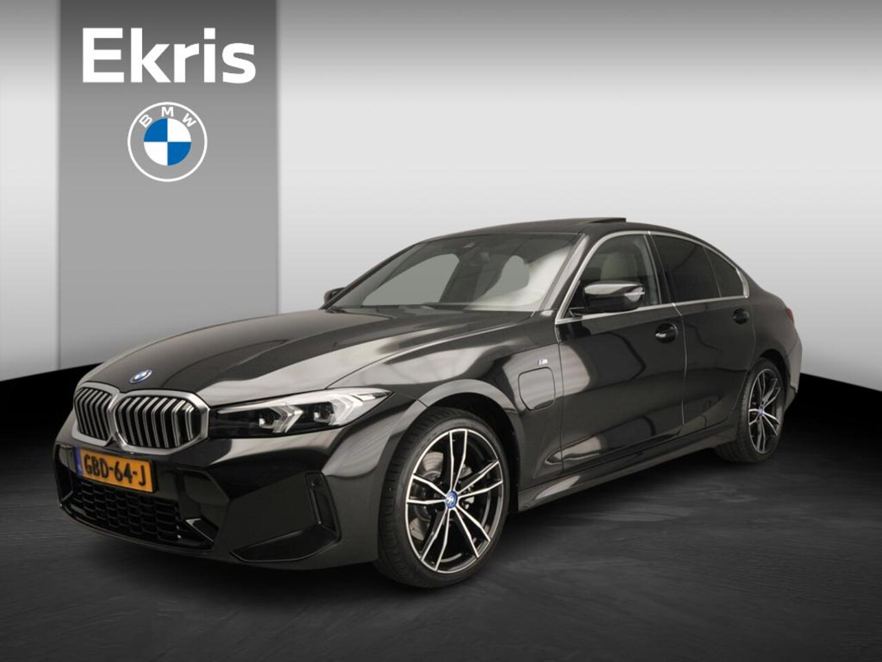 BMW 3-serie - Sedan 330e | M-Sportpakket | LED | Leder | Navigatie | Sportstoelen | Elektr. zetels | Chr - AutoWereld.nl