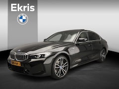 BMW 3-serie - Sedan 330e | M-Sportpakket | LED | Leder | Navigatie | Sportstoelen | Elektr. zetels | Chr