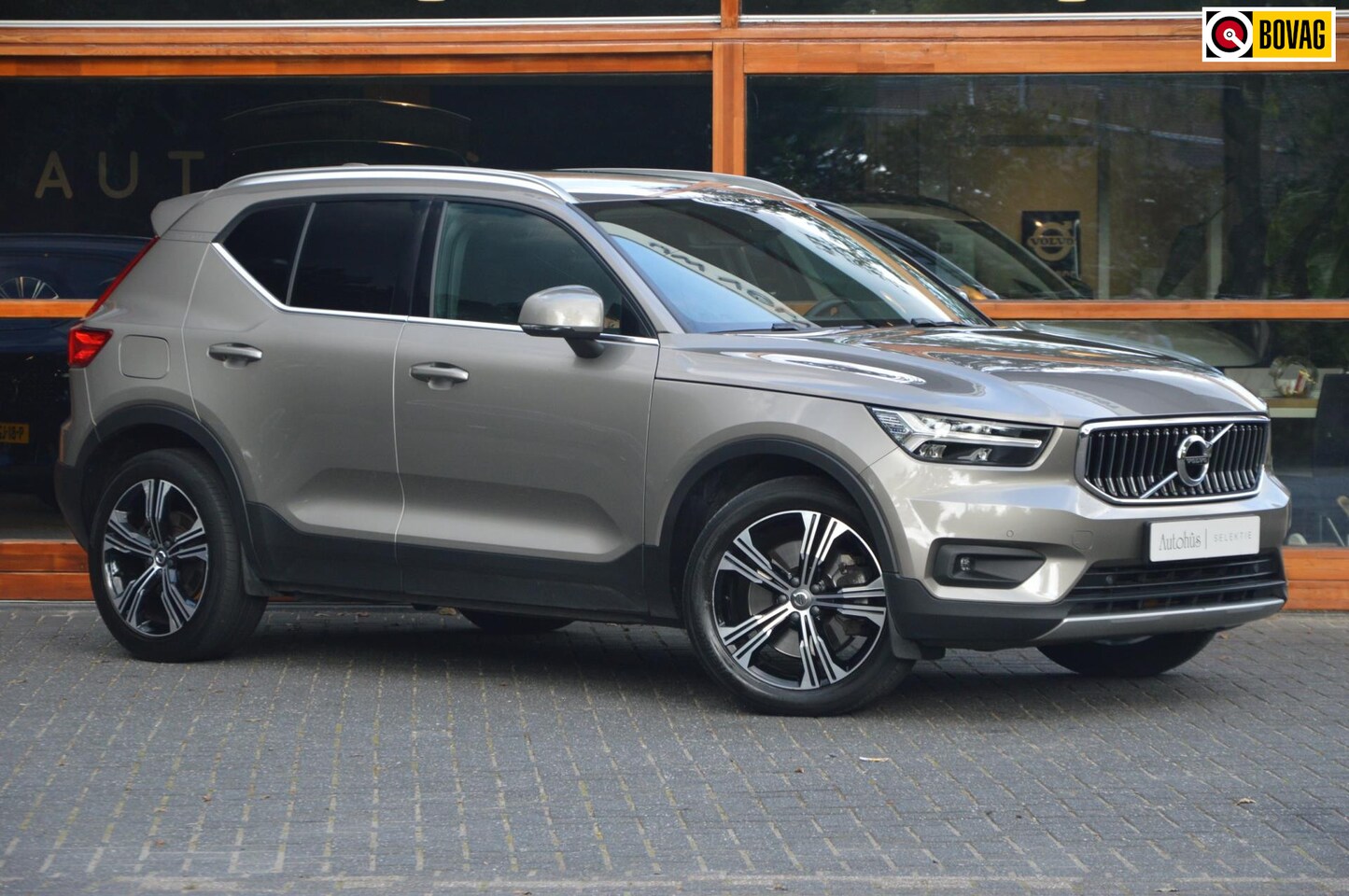 Volvo XC40 - T5 Hybride Inscription | Camera | Stoel + Stuur Verwarmd | Leer | Bluetooth | - AutoWereld.nl