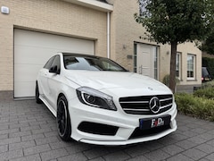 Mercedes-Benz A-klasse - 180 AMG Panoramadak Nightpakket HarmanKardon SportLeder Navi Xenon/Led 18" Pdc