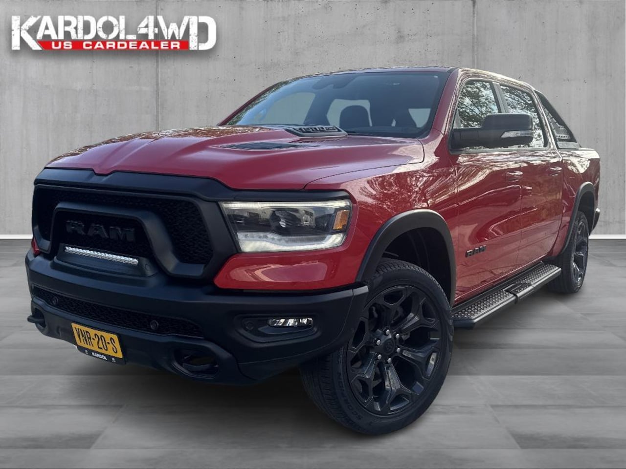 Dodge Ram 1500 - 5.7 V8 Crew Cab 5'7 REBEL | Panoramadak/kantelschuif | Luchtvering | Multifunctione tailga - AutoWereld.nl