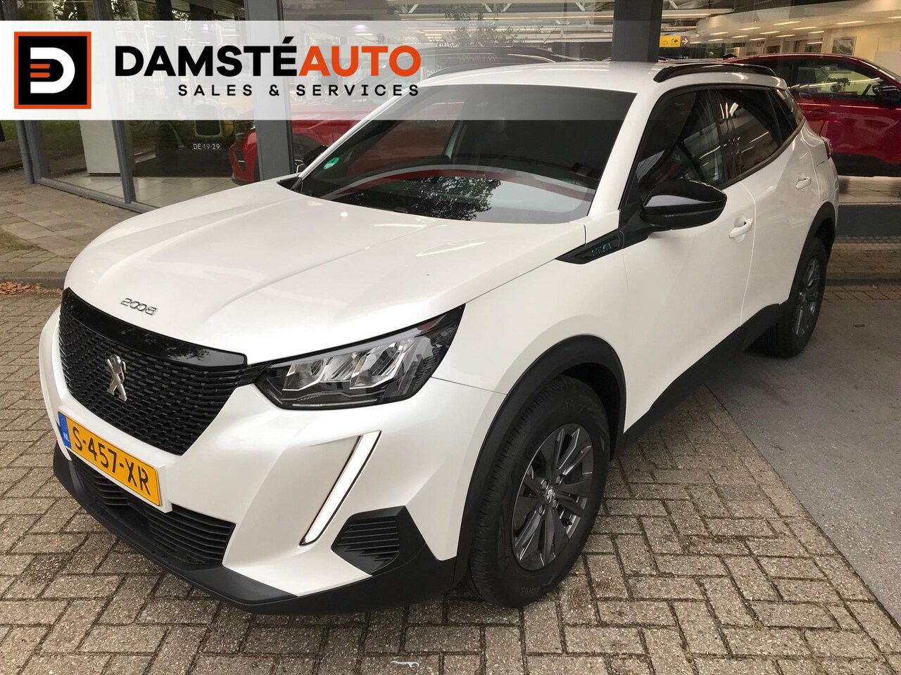Peugeot 2008 - 1.2 PureTech Style | Camera | Navigatie - AutoWereld.nl