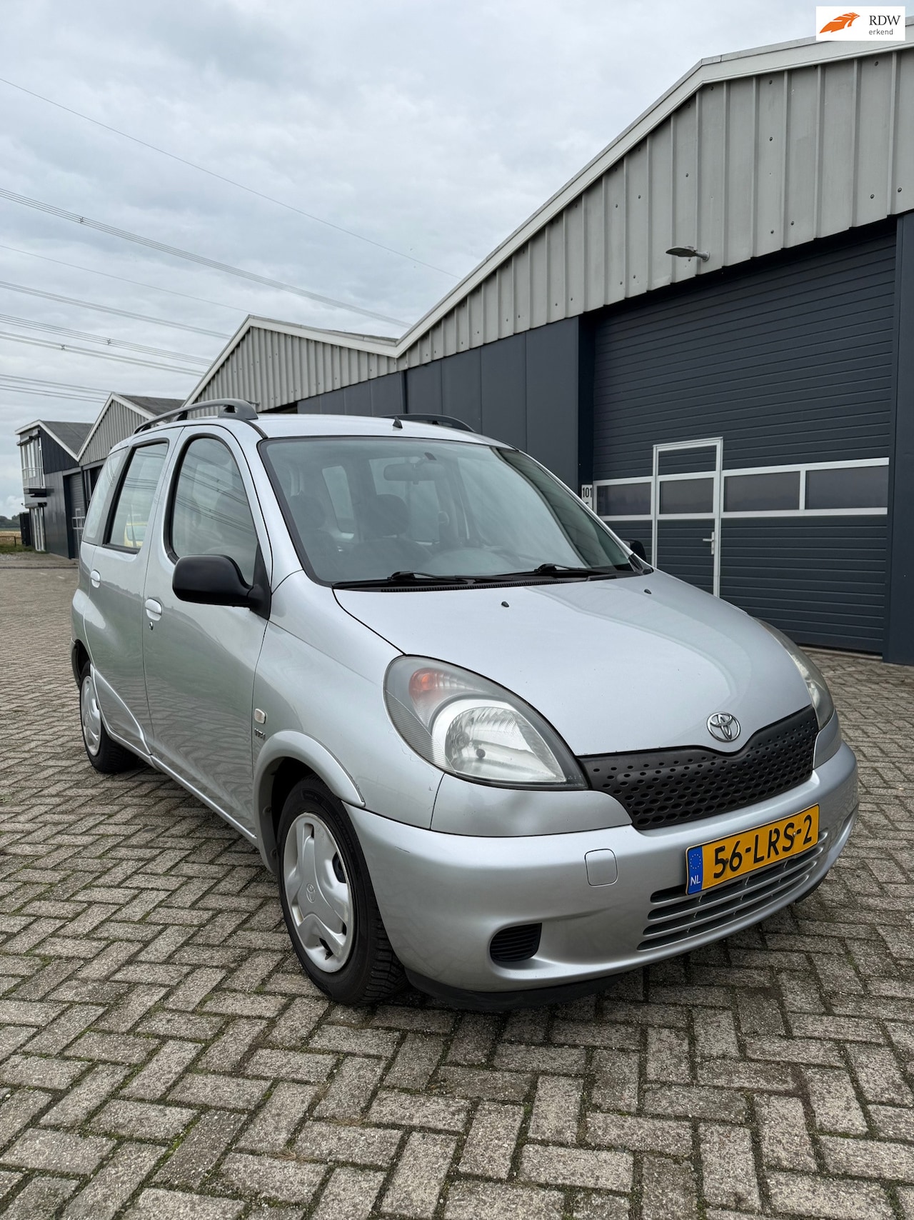 Toyota Yaris Verso - 1.3-16V VVT-i Luna 1.3-16V VVT-i Luna - AutoWereld.nl
