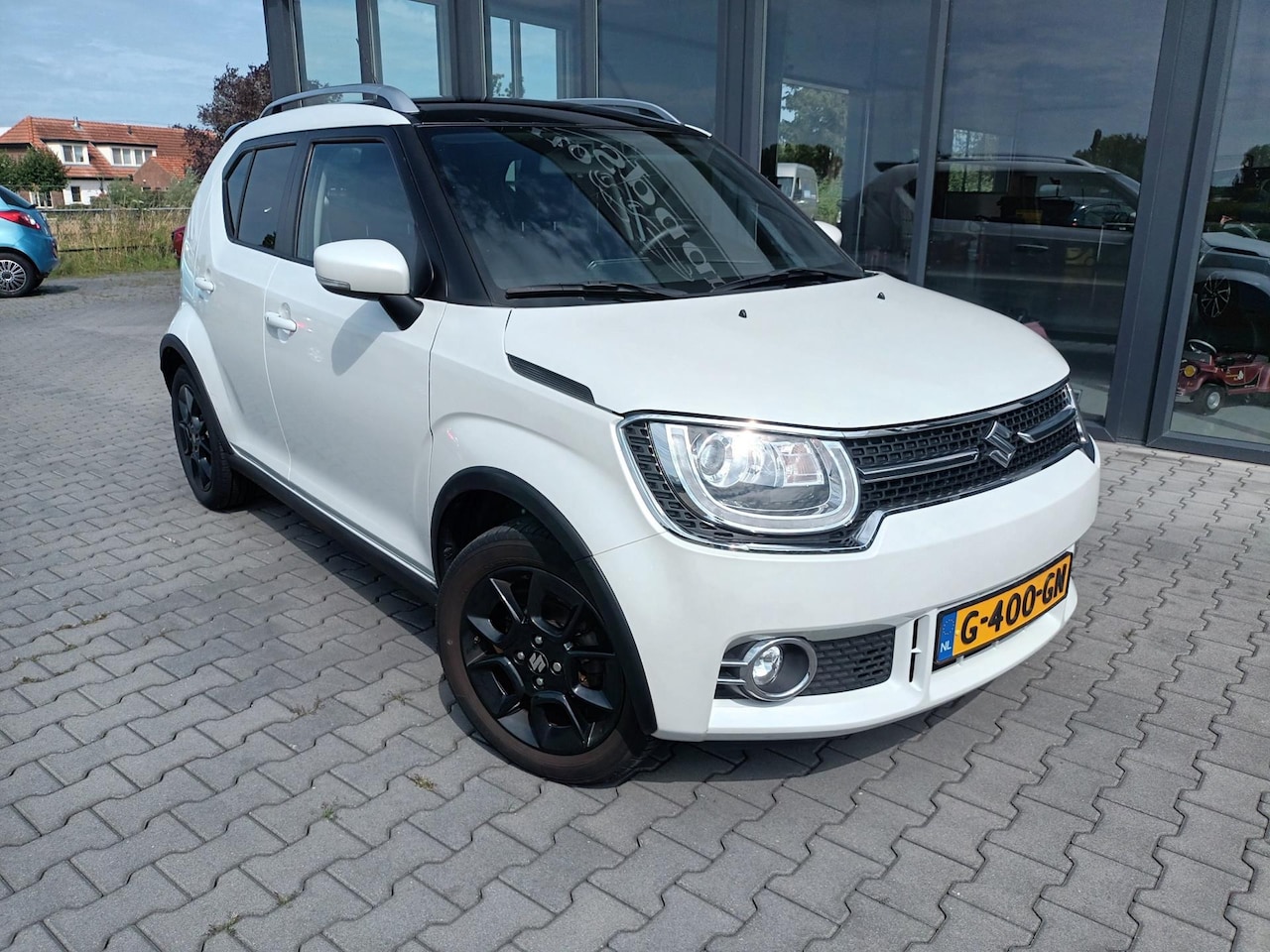 Suzuki Ignis - 1.2 Stijl navi, carplay, stoelverwarming, keyless, aur camera - AutoWereld.nl