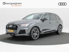 Audi Q7 - 55 TFSi e quattro 380 Pk S-Line | Trekhaak | 22 Inch | Panoramadak | Zwart Optiek | Adapti