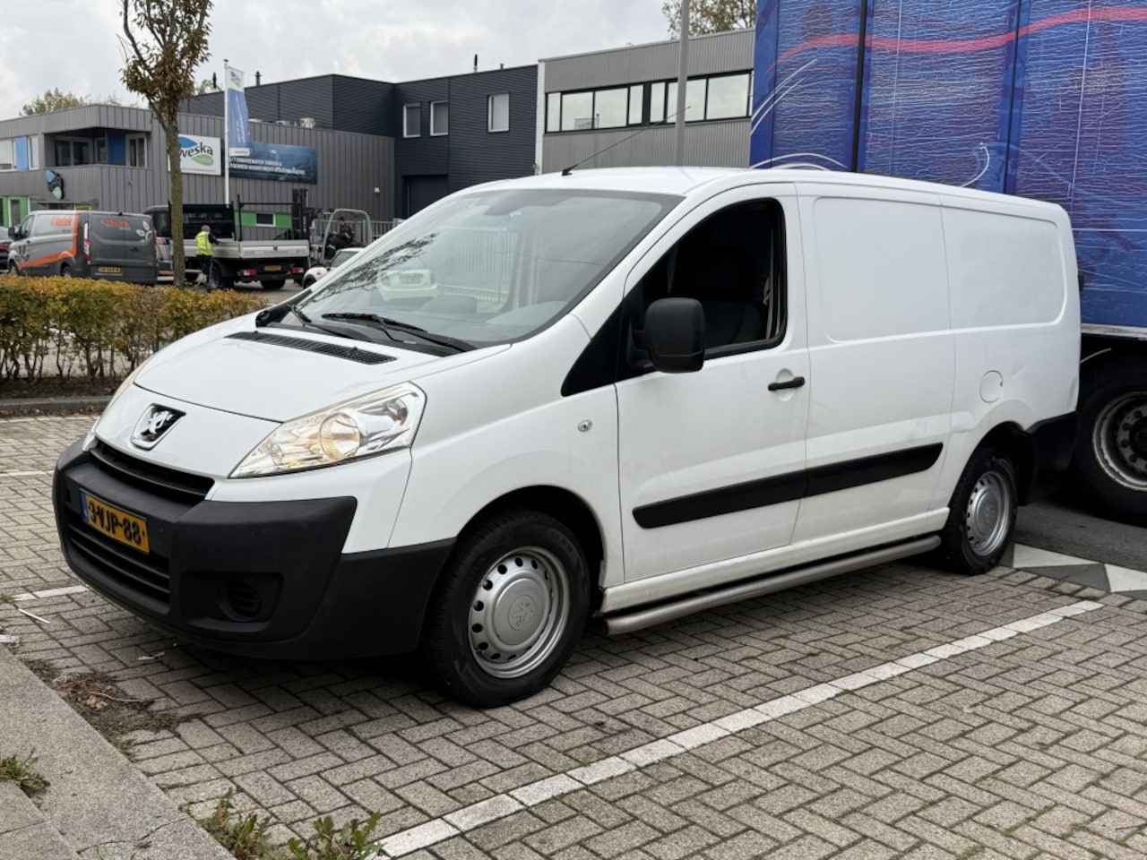 Peugeot Expert - 2.0 HDI 120PK L2H1 Airco 3-Zits - AutoWereld.nl
