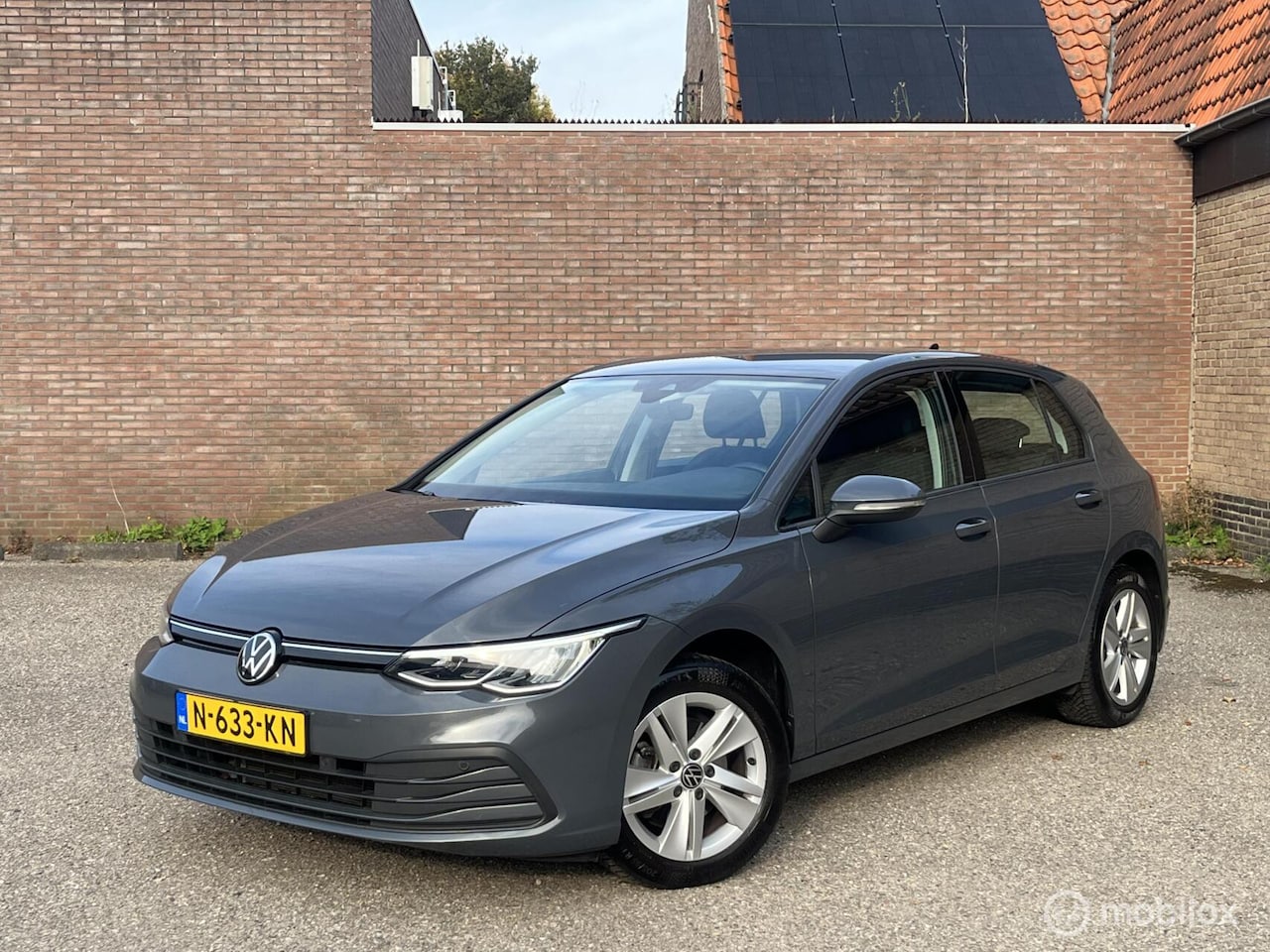 Volkswagen Golf - 1.0 eTSI Life | CarPlay | Rijklaar| Automaat - AutoWereld.nl