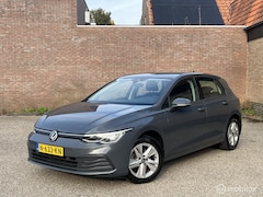 Volkswagen Golf - 1.0 eTSI Life | CarPlay | Rijklaar| Automaat